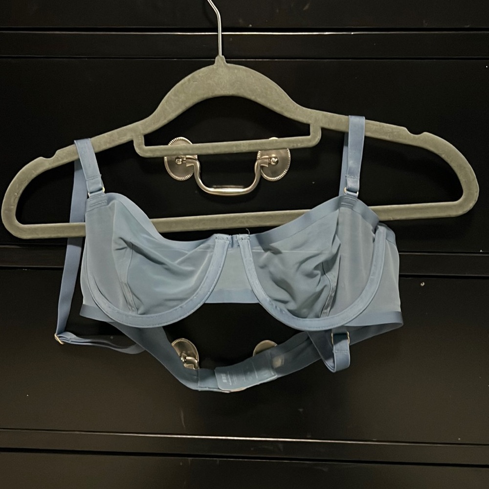 32B Cuup bra. Balconette. Smoky blue color. EUC!